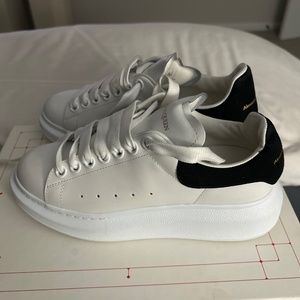 Alexander Mcqueen